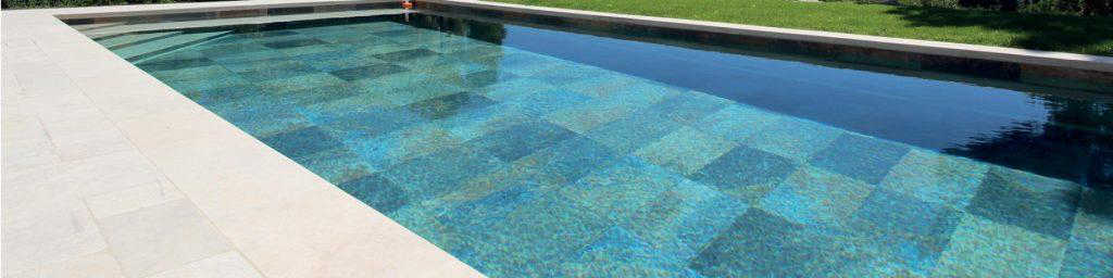Carrelage de Bali pour piscine